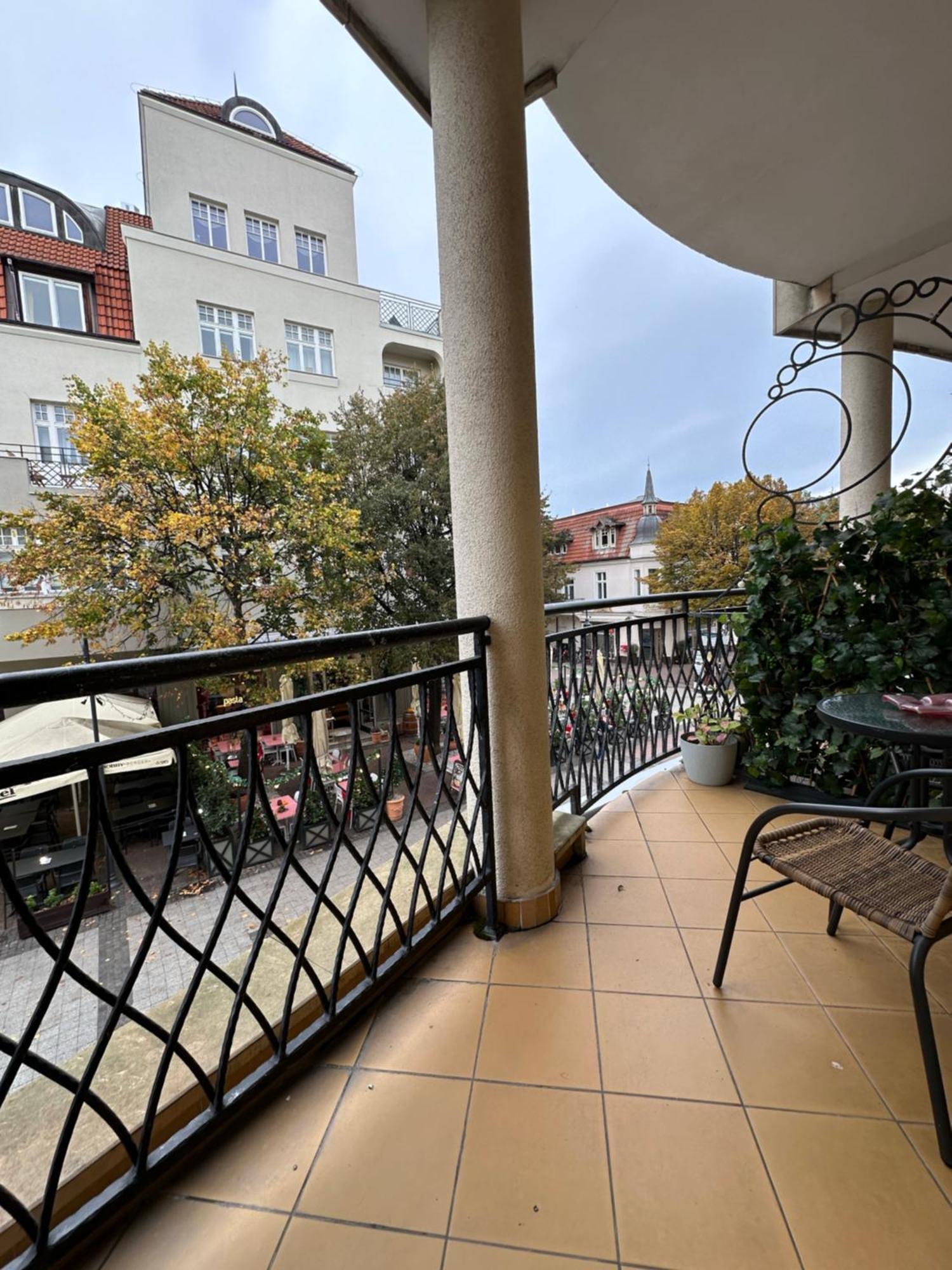Azja, Sopot Monte Cassino, Balkon, Parking Bagian luar foto